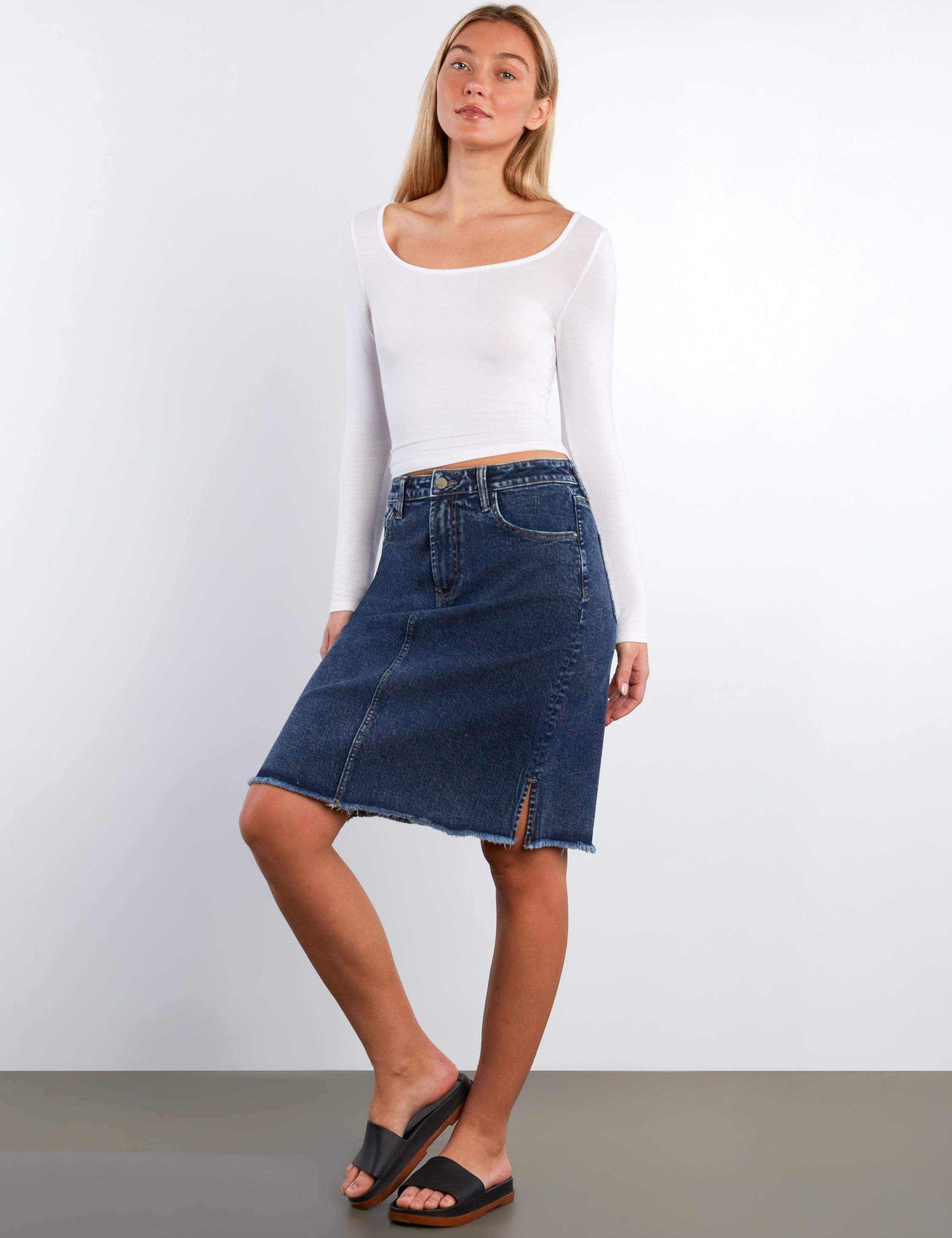 Fray Hem Jean Skirt - Dark Wash