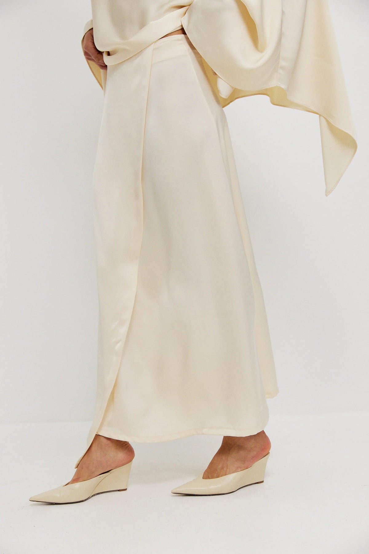Como Set Ivory