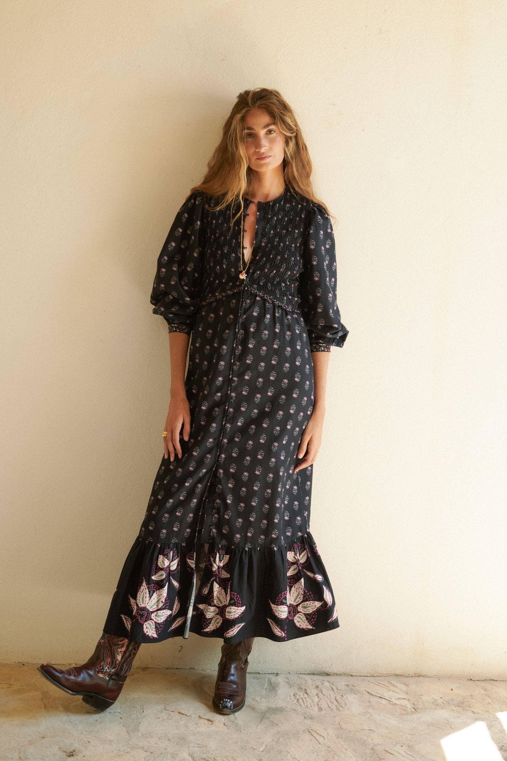 Magnolia Black Floral