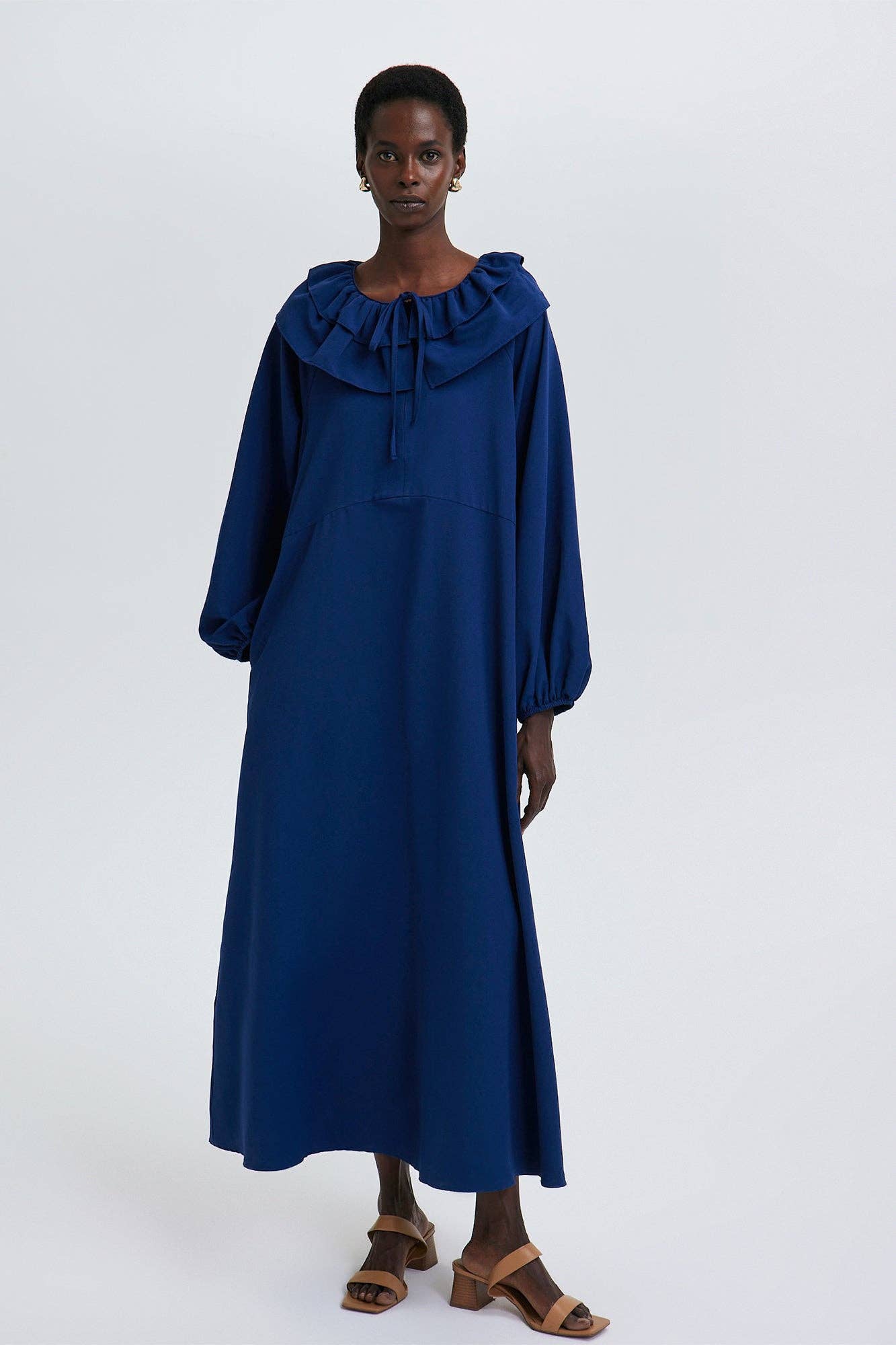 Ruffle collar dress