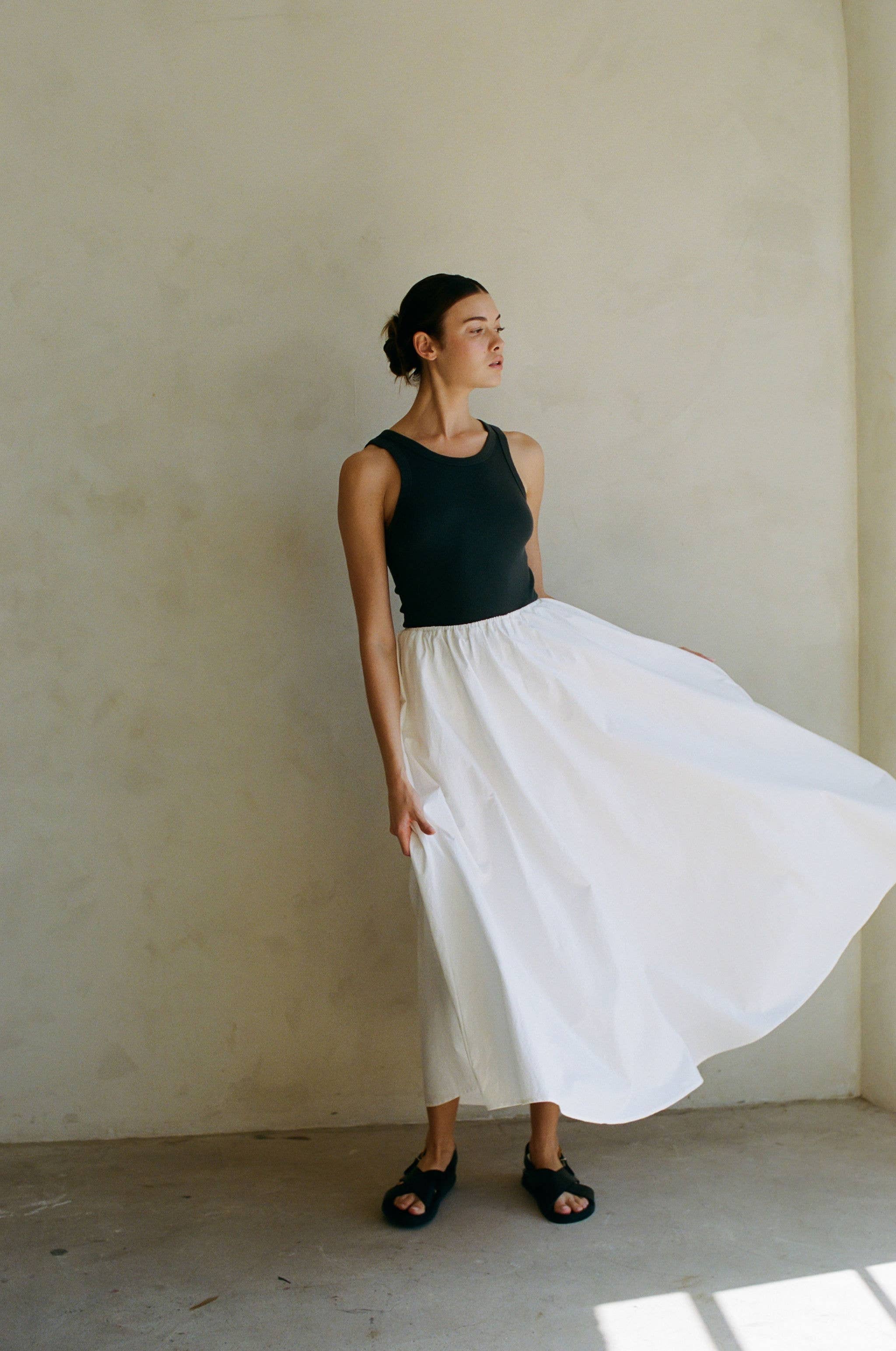 AR1179 | Woven 100% Cotton Midi Skirt: Off White / L